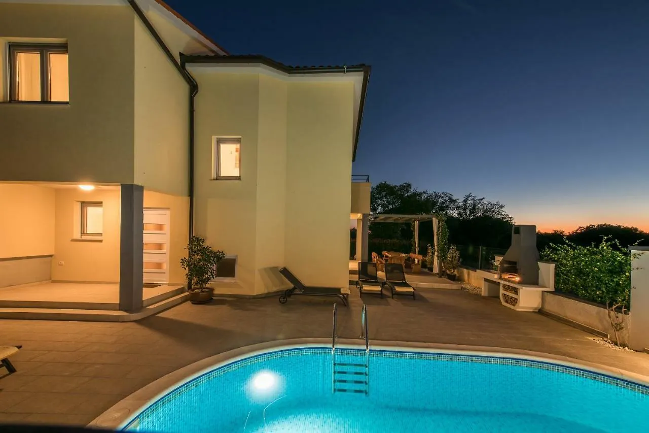 פולה Villa Cera בית הארחה